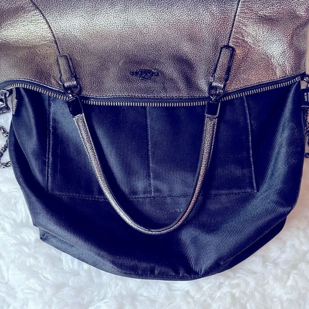 Coach Kelsey Metallic Gold Crackle Leather Tote Bag With Zipper Closure- - Picture 6 of 9